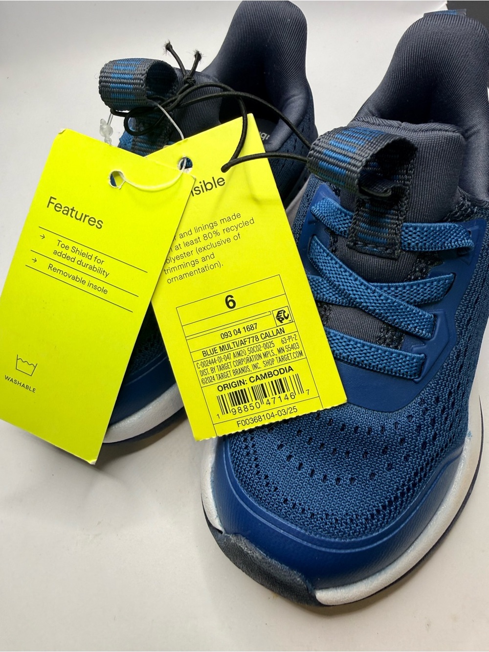 New All in motion Toddler blue shoes size 6